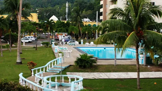 Paradise Turtle Towers Apartments Ocho Rios Hotel