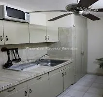 Paradise Turtle Towers Apartments Ocho Rios Hotel